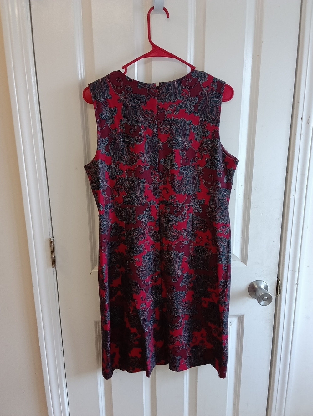 Lands' End Sleeveless Red & Black Floral-Print Shift Dress - Picture 7 of 7